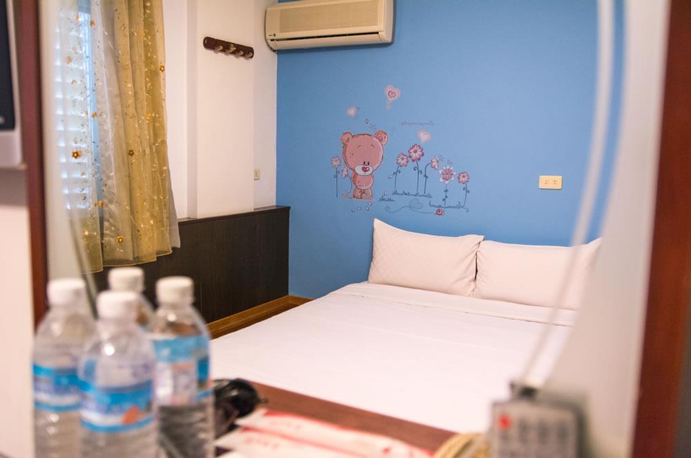 Dog House Bed & Breakfast Taitung Bagian luar foto