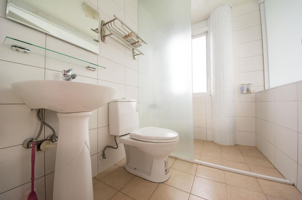 Dog House Bed & Breakfast Taitung Bagian luar foto